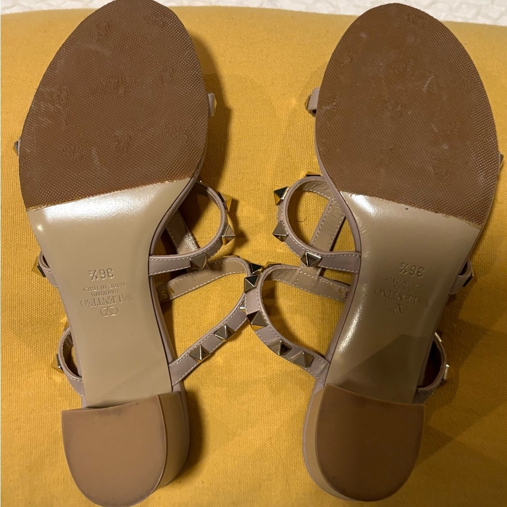 New and Authentic Valentino Garavani Beige Studded Sandals - Picture 5 of 8